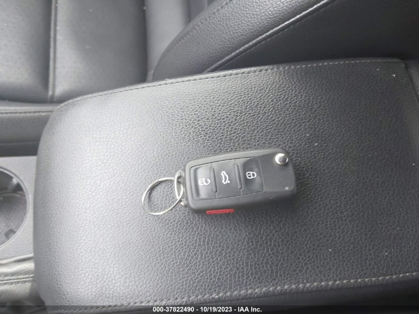 2018 VOLKSWAGEN JETTA SPORT - 3VWD17AJ3JM247636