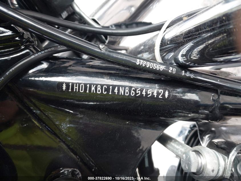 2022 HARLEY-DAVIDSON FLHX - 1HD1KBC14NB654542