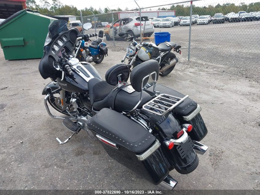 2022 HARLEY-DAVIDSON FLHX - 1HD1KBC14NB654542