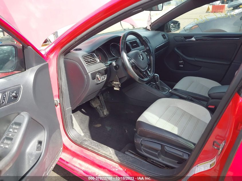 2015 VOLKSWAGEN JETTA SEDAN 1.8T SPORT 3VWD17AJ4FM212336