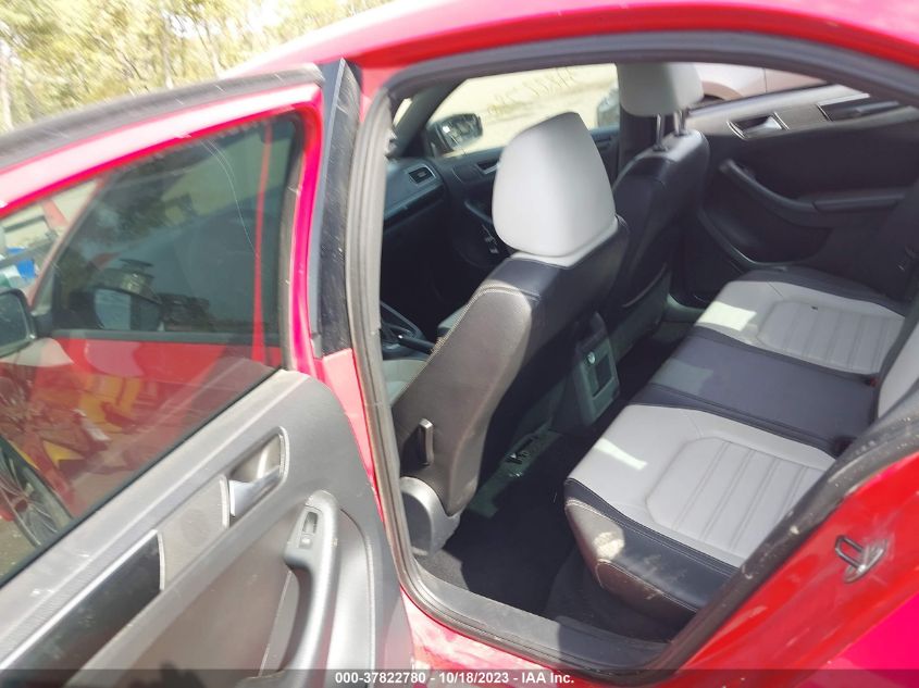 2015 VOLKSWAGEN JETTA SEDAN 1.8T SPORT 3VWD17AJ4FM212336