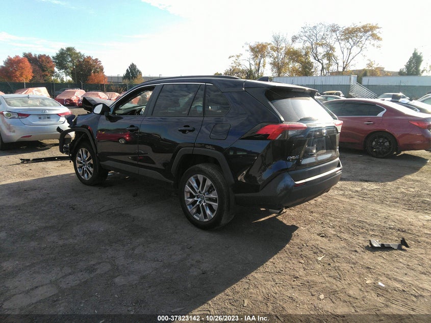 VIN 2T3A1RFV9LW137575 2020 TOYOTA RAV4 XLE PREMIUM