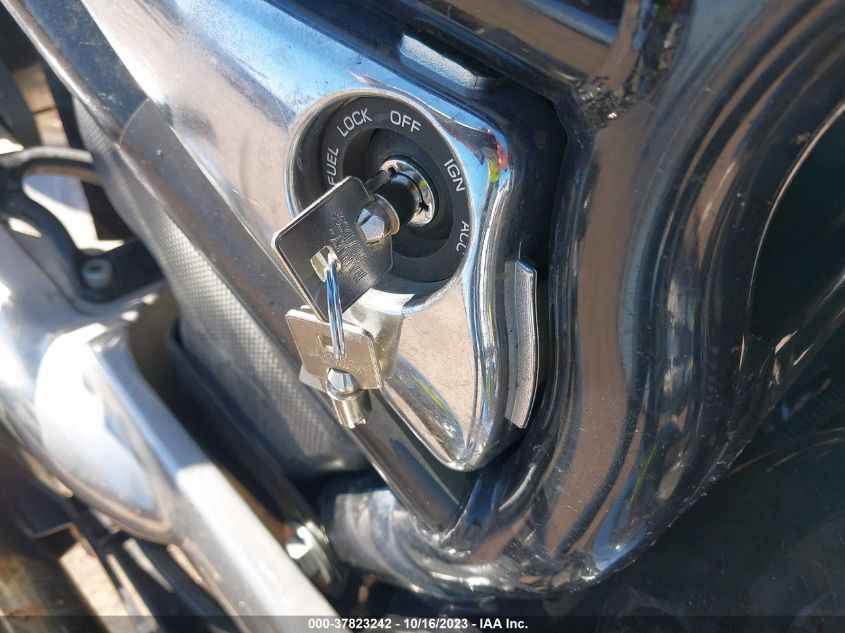 2004 HARLEY-DAVIDSON VRSCB 1HD1HBZ144K803987