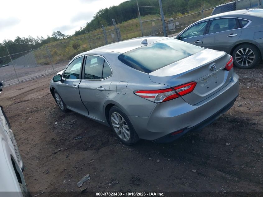 2020 TOYOTA CAMRY LE - 4T1C11AK4LU386382