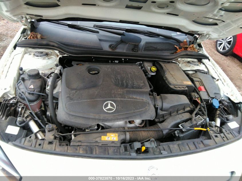 2015 MERCEDES-BENZ GLA 250 - WDCTG4EB3FJ180985