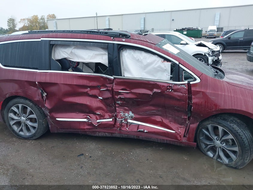 VIN 2C4RC1GGXHR739871 2017 CHRYSLER PACIFICA LIMITED