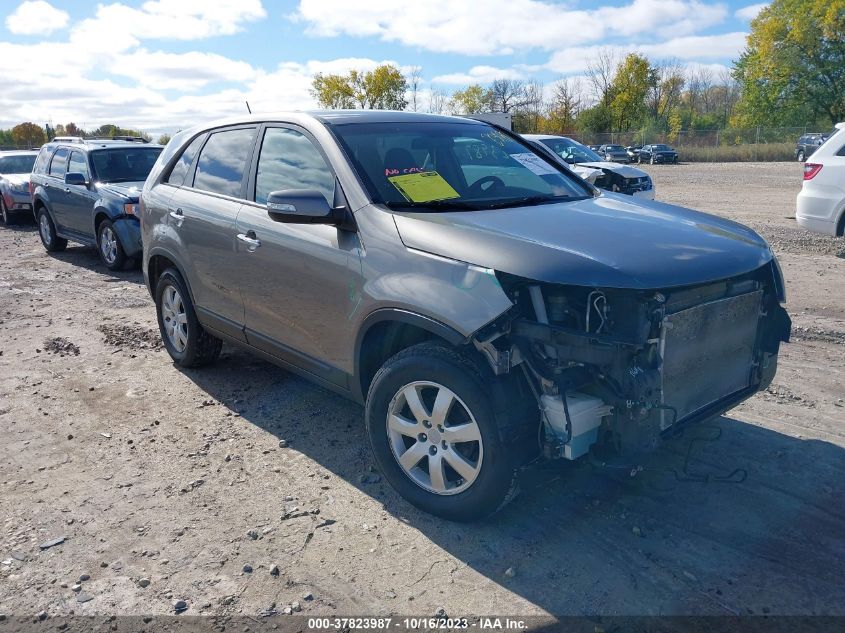 2013 KIA SORENTO LX - 5XYKT3A15DG371437