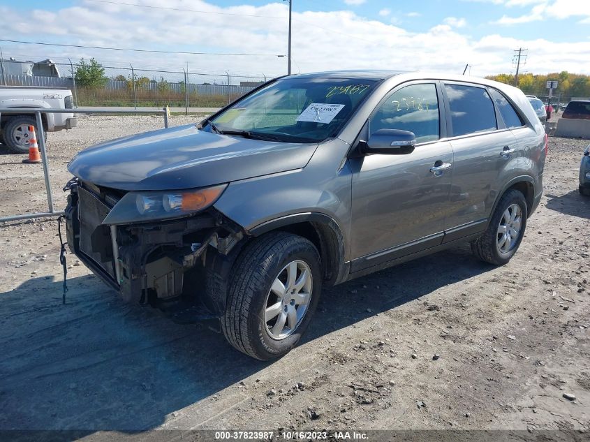 2013 KIA SORENTO LX - 5XYKT3A15DG371437