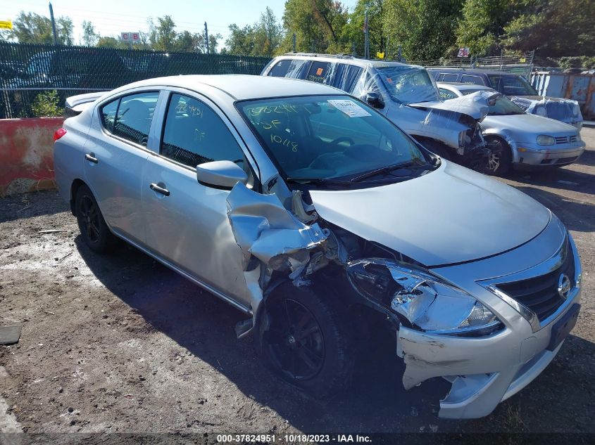 3N1CN7AP7KL833922 Nissan Versa Sedan S PLUS