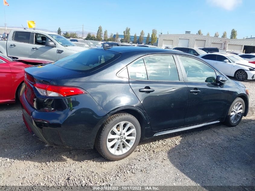 2020 TOYOTA COROLLA LE - JTDVPRAE3LJ095653