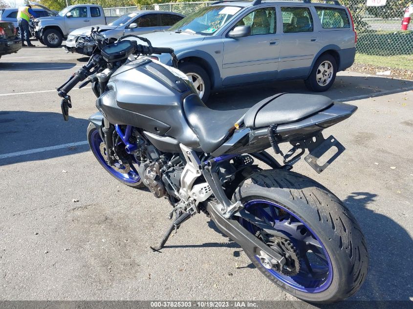 2015 YAMAHA FZ07 JYARM06E5FA001111