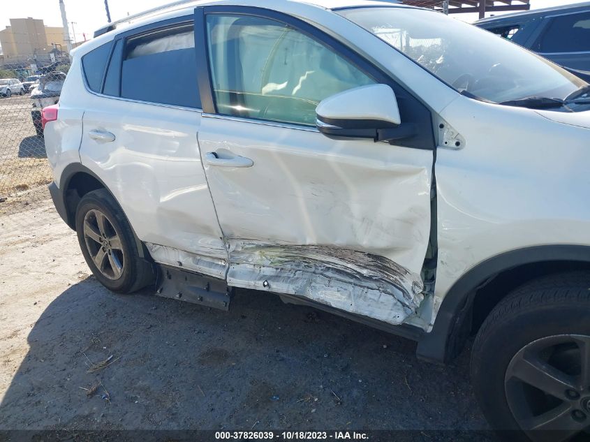 2015 TOYOTA RAV4 XLE - JTMRFREV8FJ014262