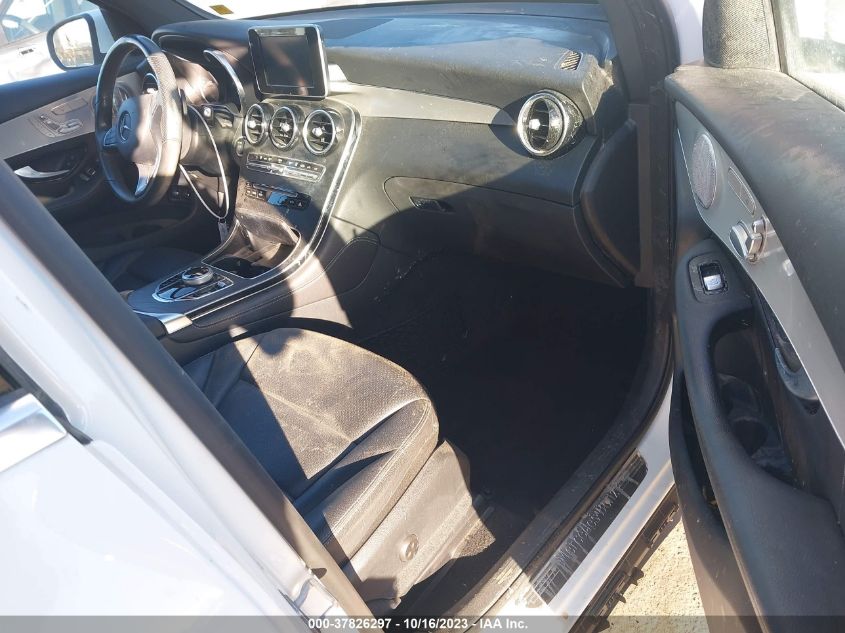 2019 MERCEDES-BENZ GLC 350E WDC0G5EB5KF615155