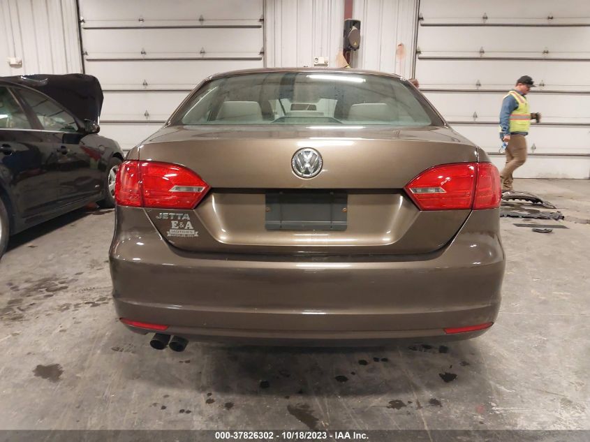 2013 VOLKSWAGEN JETTA SEDAN BASE/S/S W/SUNROOF 3VW2K7AJ0DM283874