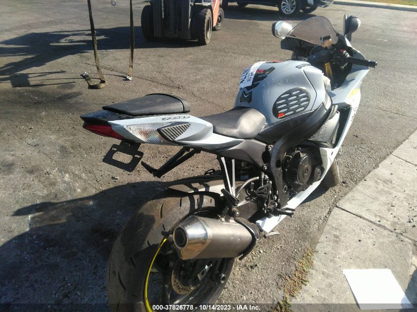 2022 SUZUKI GSX-R750 JS1GR7MA1N7100309