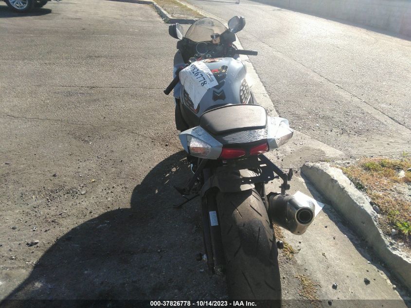 2022 SUZUKI GSX-R750 JS1GR7MA1N7100309