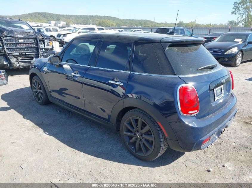 2015 MINI COOPER HARDTOP 4 DOOR S - WMWXU3C57F2B57596