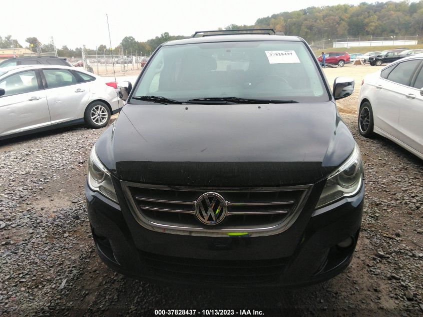 2014 VOLKSWAGEN ROUTAN SEL PREMIUM 2C4RVADG6ER134823