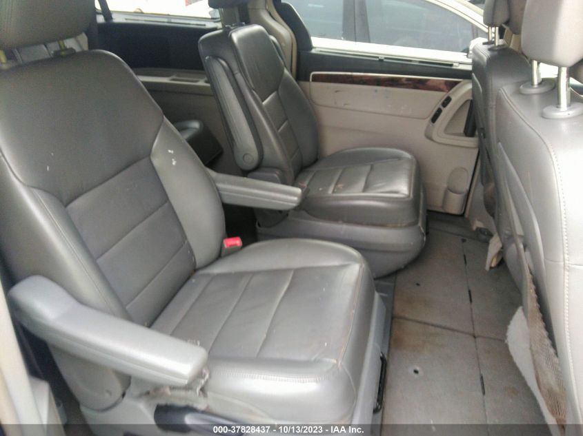 2014 VOLKSWAGEN ROUTAN SEL PREMIUM 2C4RVADG6ER134823