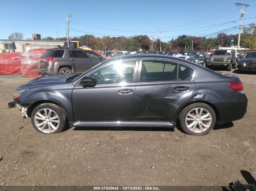 2014 SUBARU LEGACY 2.5I 4S3BMBA68E3033801
