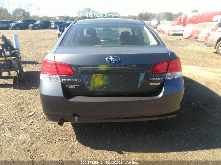2014 SUBARU LEGACY 2.5I 4S3BMBA68E3033801