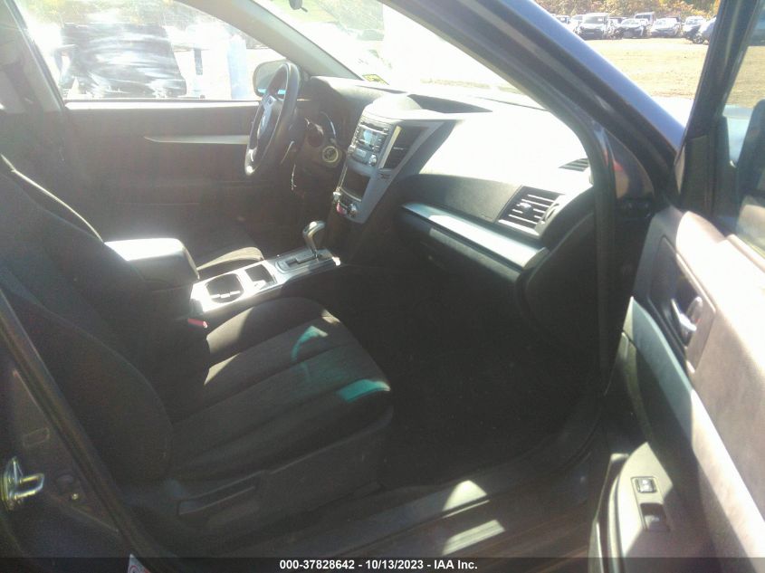 2014 SUBARU LEGACY 2.5I 4S3BMBA68E3033801