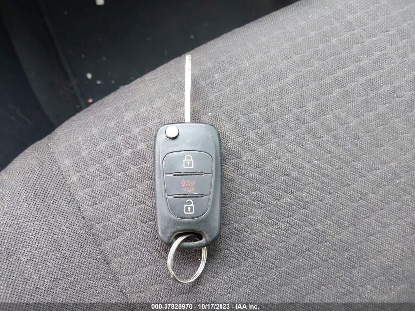 2013 KIA SOUL BASE - KNDJT2A56D7526194