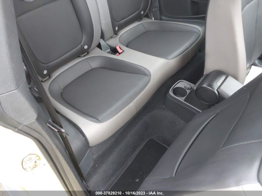 2015 VOLKSWAGEN BEETLE COUPE 1.8T FLEET EDITION - 3VWF17AT1FM648264