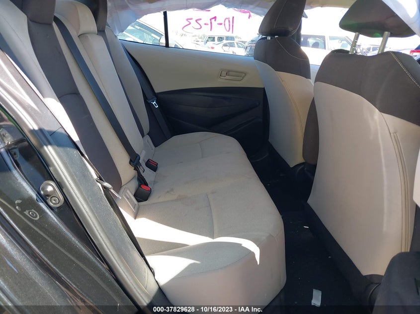 VIN 5YFEPMAE8NP389390 2022 TOYOTA COROLLA LE