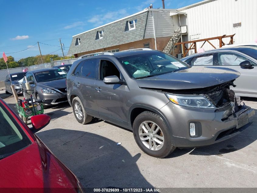 Lot #2541532998 2015 KIA SORENTO LX V6 salvage car