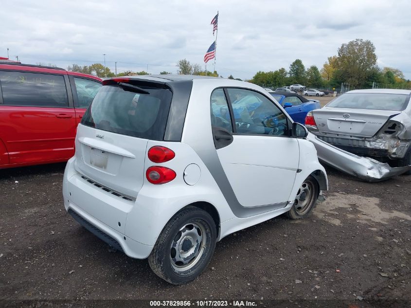 2015 SMART FORTWO PASSION/PURE WMEEJ3BA7FK808161