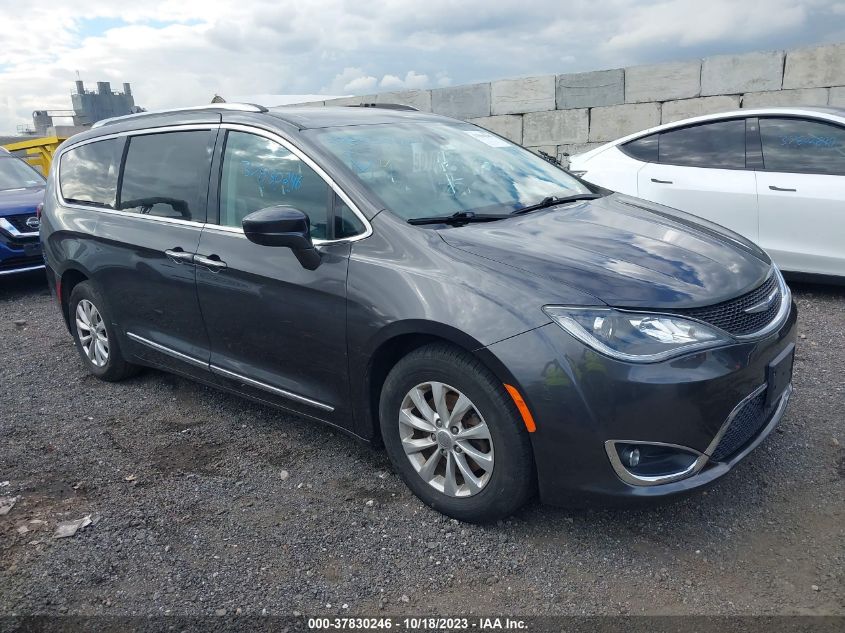 CHRYSLER-PACIFICA-2C4RC1BG3JR123846