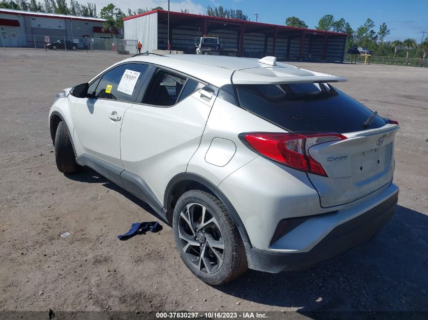 NMTKHMBX7LR112832 Toyota C-HR XLE/LE/LIMITED 3