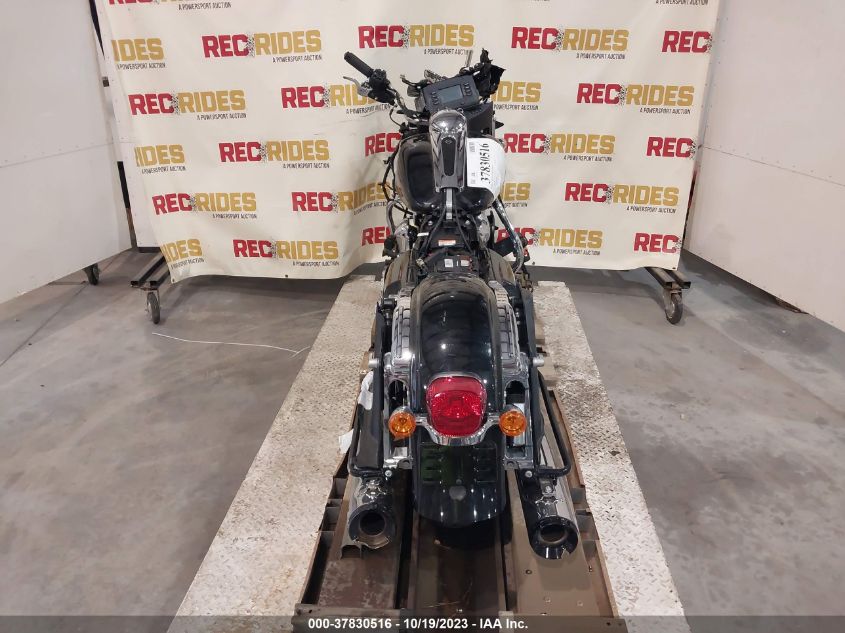 2019 HARLEY-DAVIDSON FLHT 1HD1FVC28KB661469