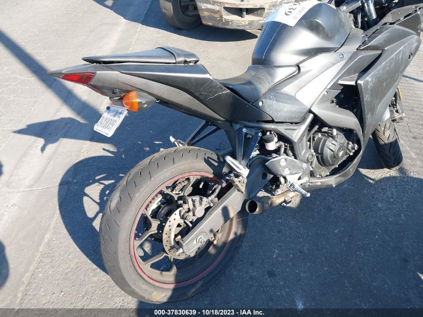 2015 YAMAHA YZFR3 MH3RH06Y0FK008840