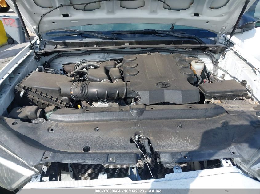 2018 TOYOTA 4RUNNER SR5 - JTEZU5JR2J5181284
