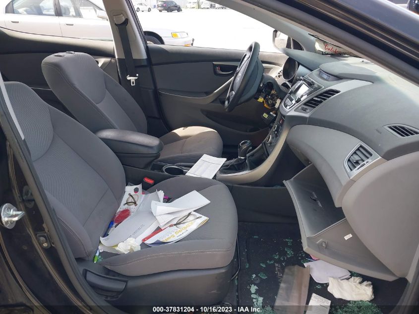 2014 HYUNDAI ELANTRA SE - KMHDH4AE5EU210813