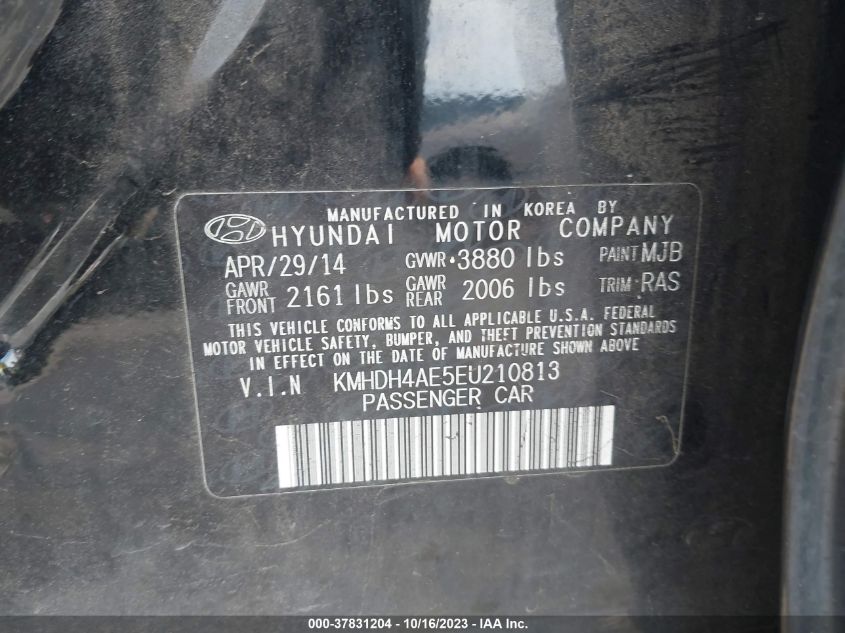 2014 HYUNDAI ELANTRA SE - KMHDH4AE5EU210813