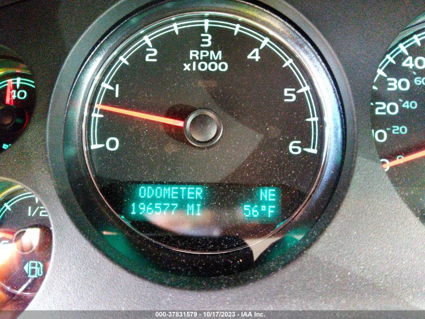2013 CHEVROLET TAHOE LT - 1GNSCBE00DR238332