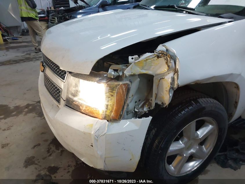 2013 CHEVROLET SUBURBAN 1500 LTZ 1GNSKKE78DR106550