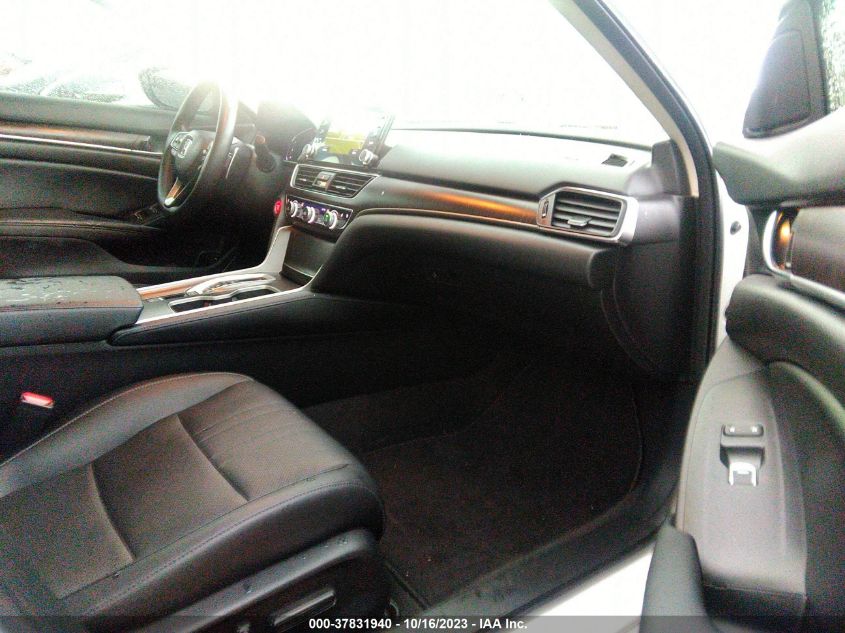 2018 HONDA ACCORD SEDAN TOURING 2.0T - 1HGCV2F94JA046153