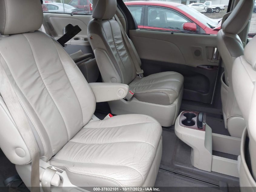 2014 TOYOTA SIENNA LTD/XLE - 5TDDK3DC4ES079727