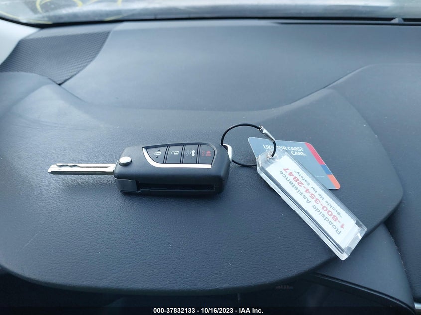 VIN 5YFEPMAE1NP305930 2022 TOYOTA COROLLA LE