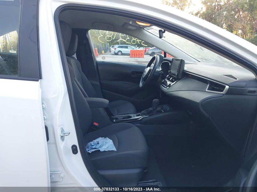 VIN 5YFEPMAE1NP305930 2022 TOYOTA COROLLA LE