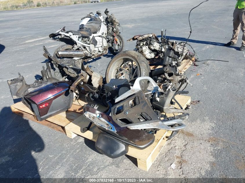 2013 BMW K1600 GTL - WB1061206DZZ24099