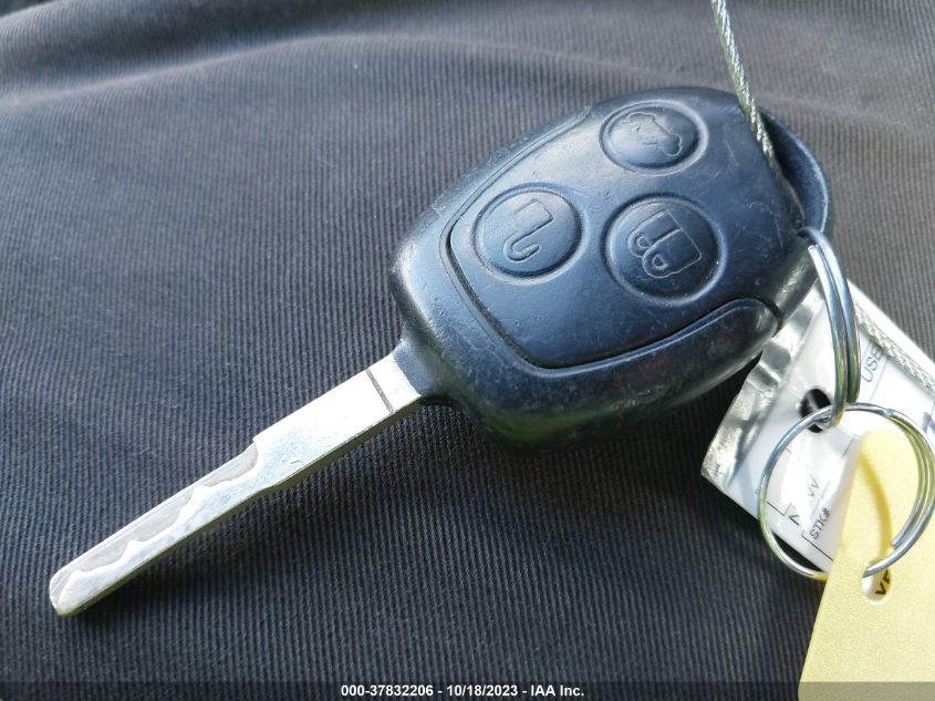 2013 FORD FIESTA SE - 3FADP4BJ8DM176975