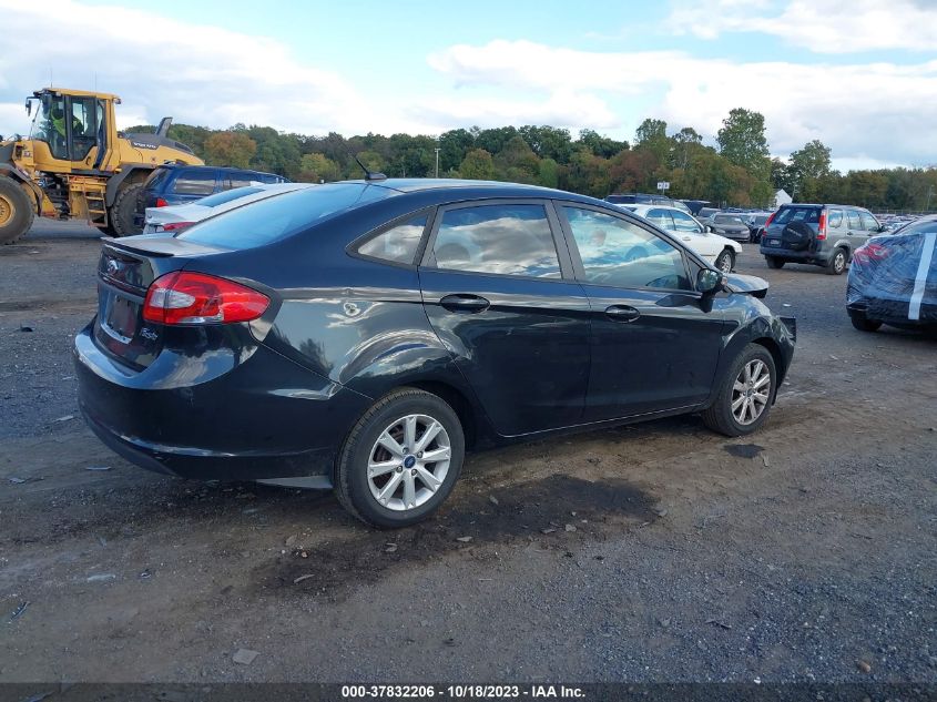 2013 FORD FIESTA SE - 3FADP4BJ8DM176975