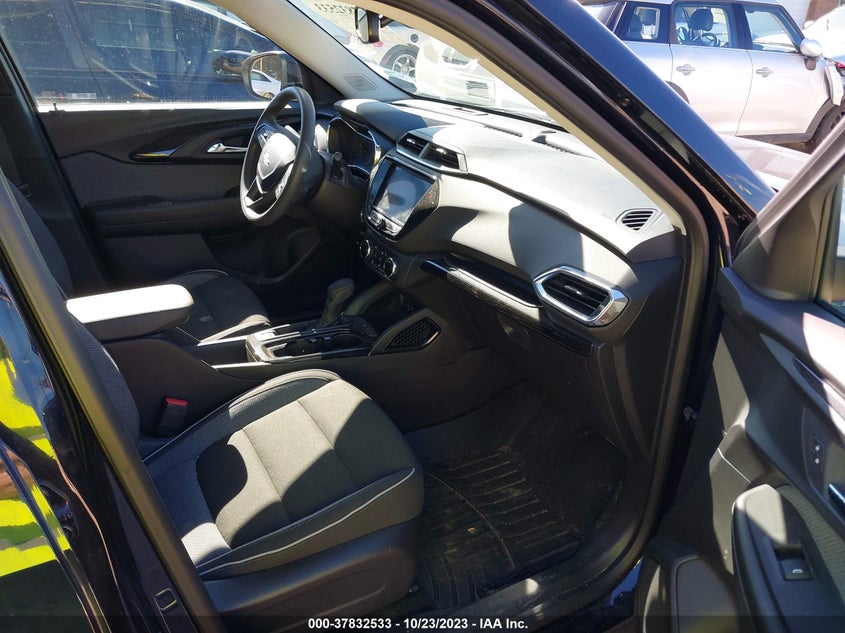 VIN KL79MRSL5MB040279 2021 CHEVROLET TRAILBLAZER LT