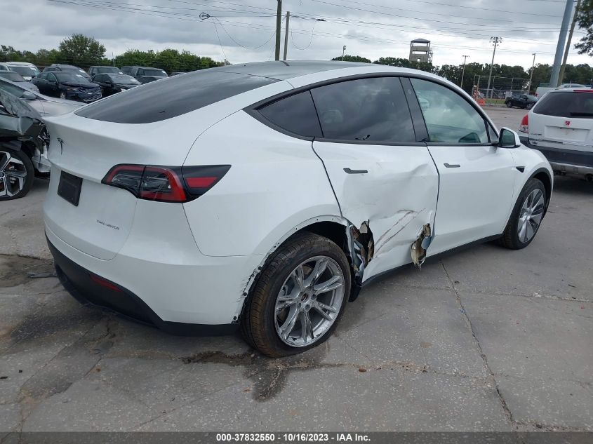 7SAYGAEE7PF591385 Tesla Model Y   4