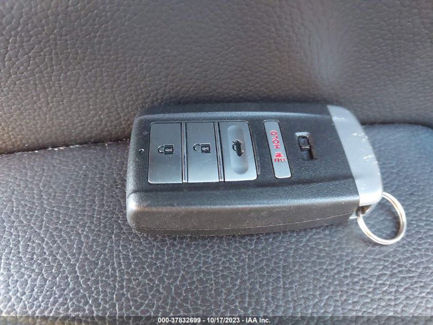 2018 ACURA ILX PREMIUM/TECHNOLOGY - 19UDE2F74JA001880